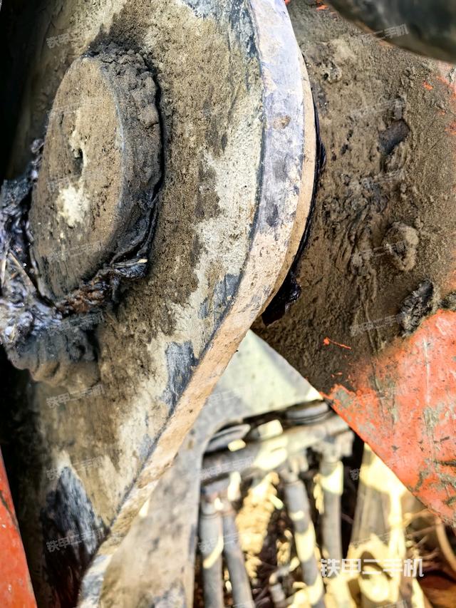 大臂根部?斜視(工作和回轉(zhuǎn)裝置) 大臂根部?斜視(工作和回轉(zhuǎn)裝置)