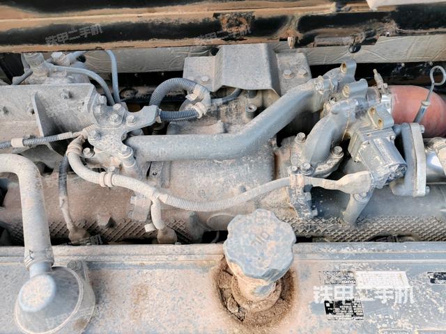 氣門室蓋螺絲特寫(上車部件) 氣門室蓋螺絲特寫(上車部件)