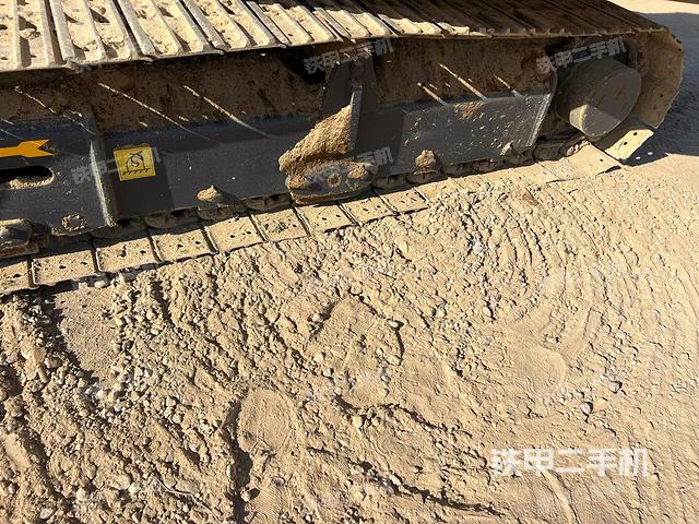 單側(cè)履帶整體（整機(jī)外觀）