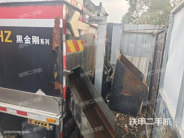 整機(jī)右后45°（設(shè)備外觀及核心部件）