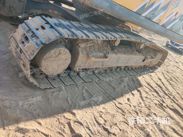 右側(cè)履帶整體（行走機(jī)構(gòu)）