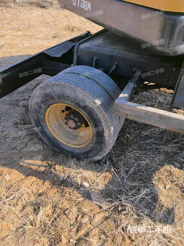 右驅(qū)動(dòng)輪（行走機(jī)構(gòu)）