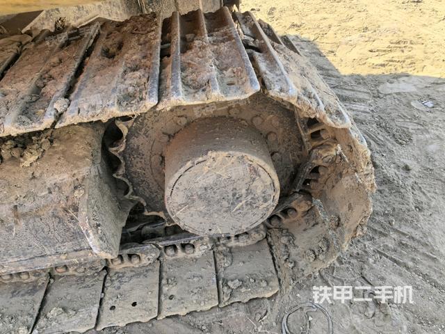 左導(dǎo)向輪（行走機(jī)構(gòu)）