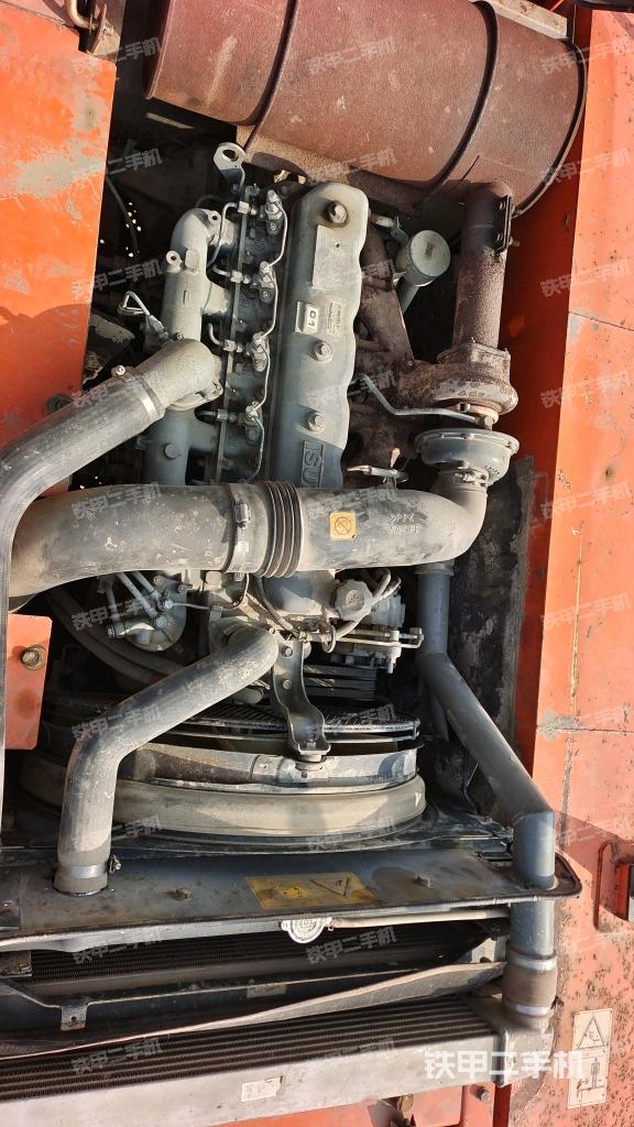 发动机室（上车部件）