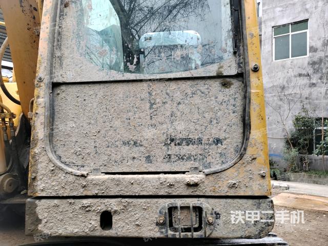 鏟斗45度(工作和回轉(zhuǎn)裝置) 鏟斗45度(工作和回轉(zhuǎn)裝置)