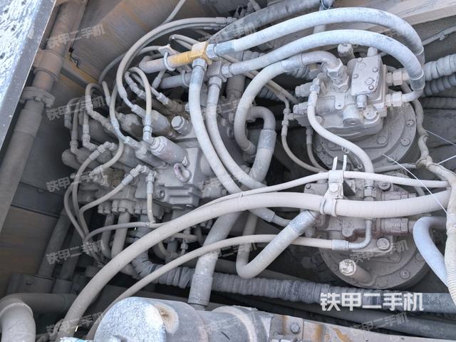 駕駛室頂部俯視（上車部件）