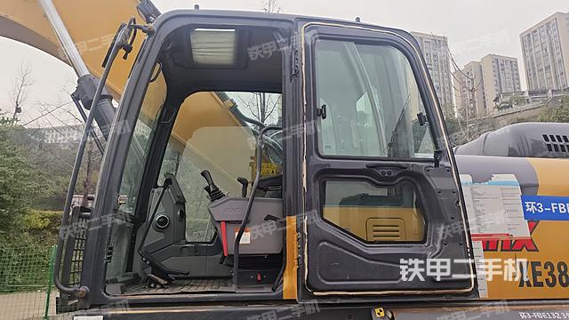 驾驶室整体（整机外观）