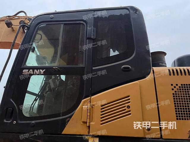 駕駛室正側(cè)(駕駛室部分) 駕駛室正側(cè)(駕駛室部分)