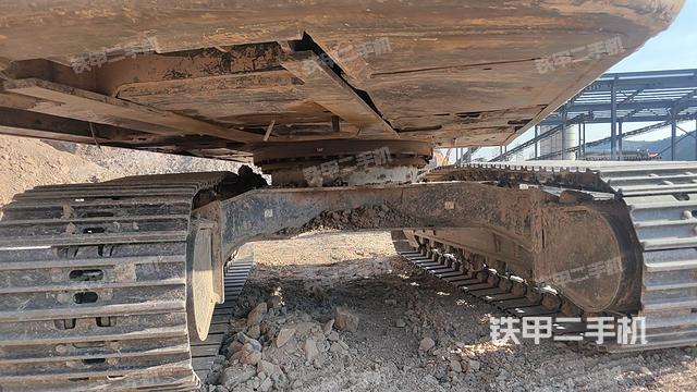 駕駛室頂部（整機(jī)外觀）