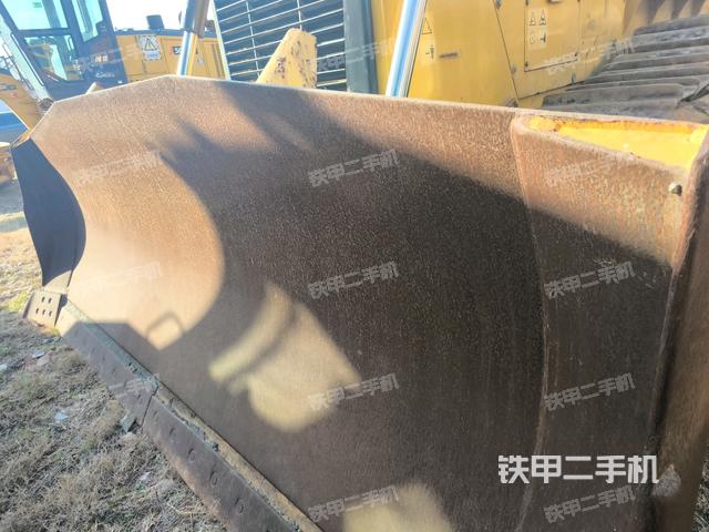 推土鏟左后(推土機底盤及工作裝置) 推土鏟左后(推土機底盤及工作裝置)