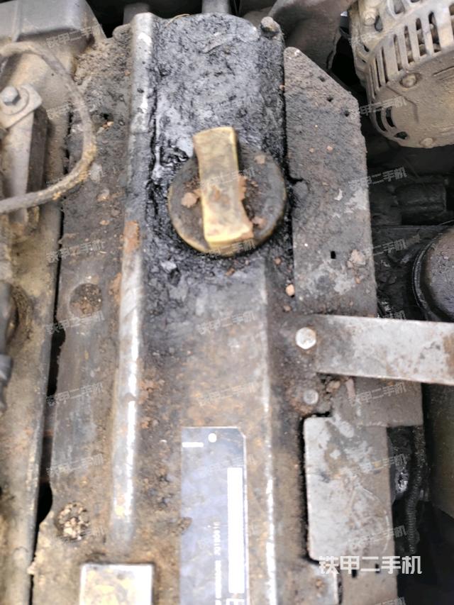 氣門室蓋螺絲特寫(上車部件) 氣門室蓋螺絲特寫(上車部件)