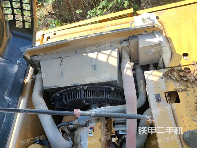 水箱+風(fēng)扇特寫(上車部件) 水箱+風(fēng)扇特寫(上車部件)