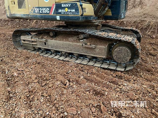 右側(cè)履帶整體(行走機(jī)構(gòu)) 右側(cè)履帶整體(行走機(jī)構(gòu))