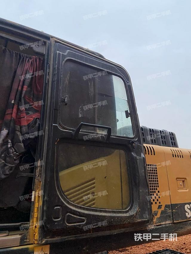 后窗玻璃角標(biāo)(駕駛室部分) 后窗玻璃角標(biāo)(駕駛室部分)