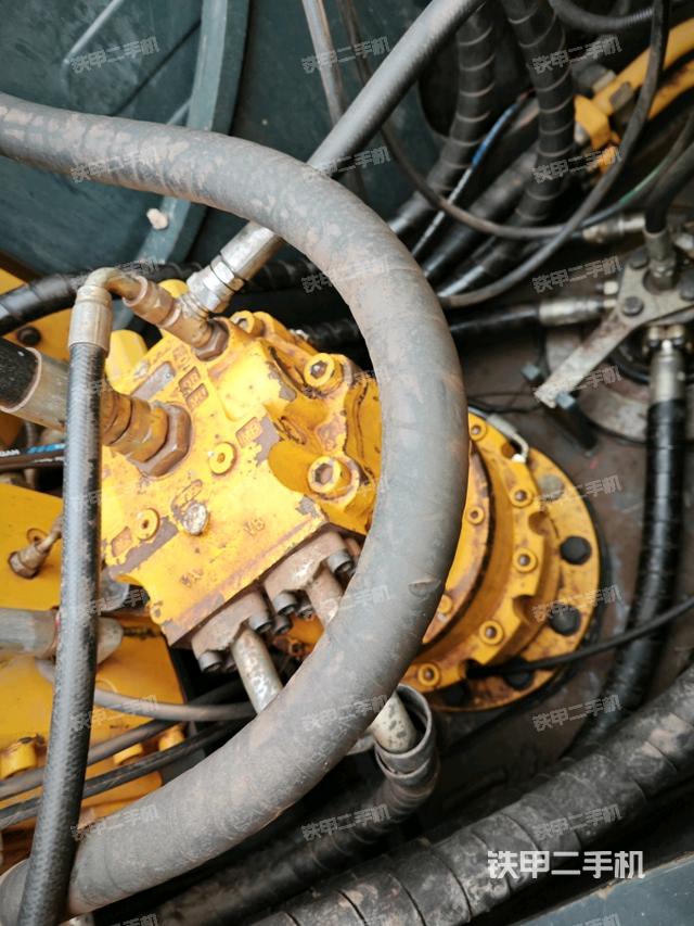 回轉(zhuǎn)馬達(dá)（上車部件）