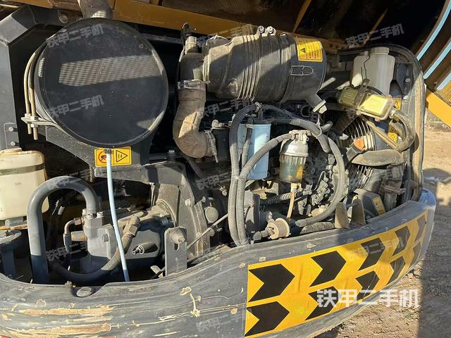 發(fā)動(dòng)機(jī)整體俯視（整機(jī)外觀）