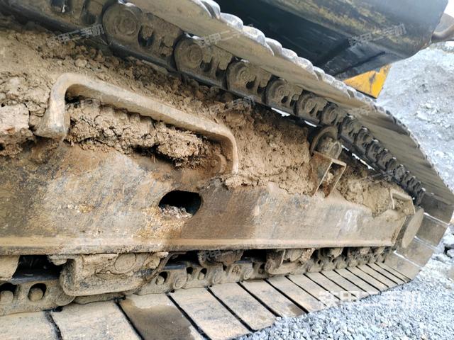 右側(cè)行走馬達蓋板(行走機構(gòu)) 右側(cè)行走馬達蓋板(行走機構(gòu))