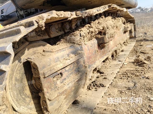 左側(cè)履帶整體?（行走機(jī)構(gòu)）