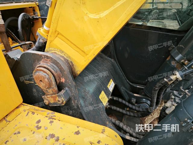 大臂根部?斜視（工作和回轉(zhuǎn)裝置）