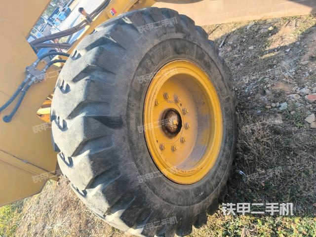 左引導(dǎo)輪 /左前輪（行走機(jī)構(gòu)）