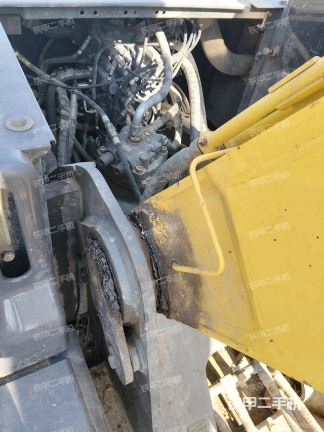 大臂根部?斜視（工作和回轉(zhuǎn)裝置）