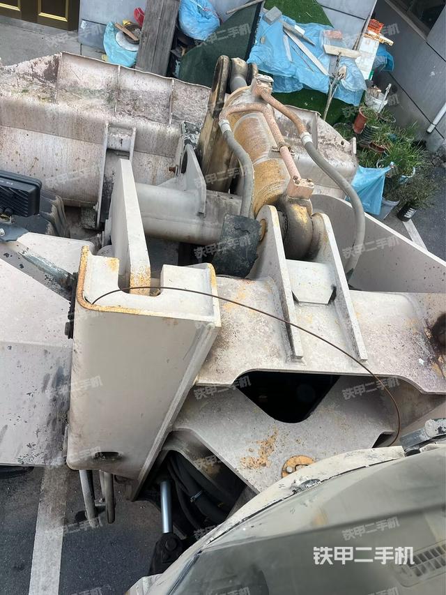 工作裝置整體（整機(jī)外觀及大件）