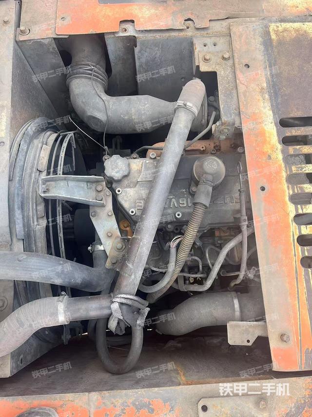 發(fā)動(dòng)機(jī)整體俯視(整機(jī)外觀) 發(fā)動(dòng)機(jī)整體俯視(整機(jī)外觀)