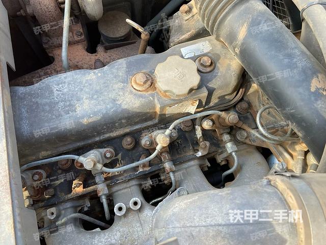 氣門室蓋螺絲特寫(上車部件) 氣門室蓋螺絲特寫(上車部件)