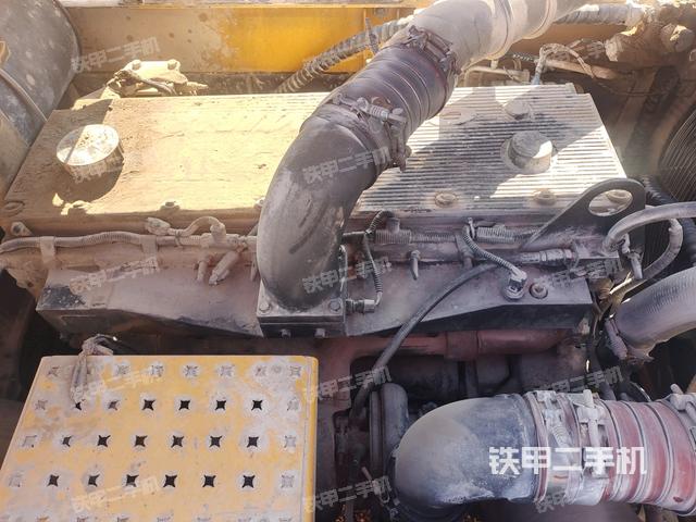 中央回轉(zhuǎn)接頭特寫（上車部件）