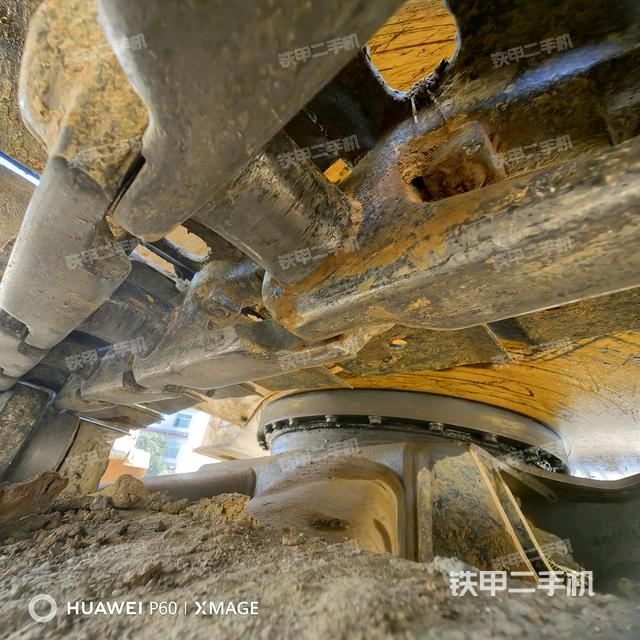 左側行走馬達蓋板（行走機構）