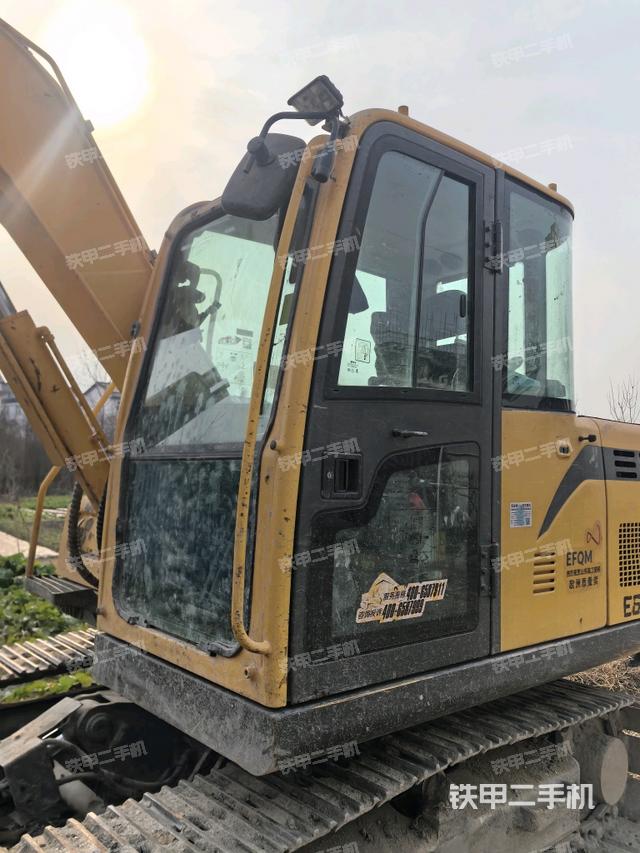 ?駕駛室正側(cè)（駕駛室部分）