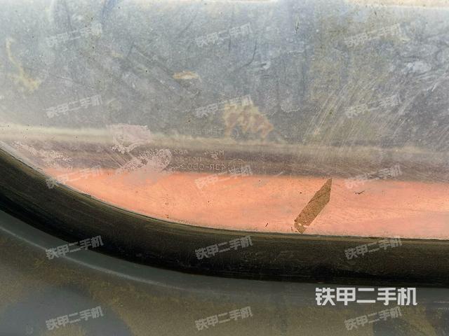 后窗玻璃角標(biāo)(駕駛室部分) 后窗玻璃角標(biāo)(駕駛室部分)