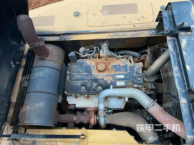 發(fā)動(dòng)機(jī)室(上車部件) 發(fā)動(dòng)機(jī)室(上車部件)