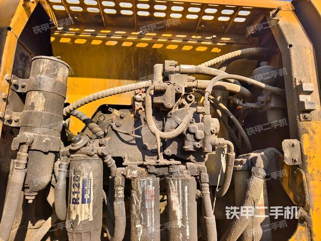 液壓泵室（大件艙室）