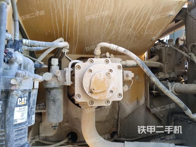 液壓泵斜45?左(大件艙室) 液壓泵斜45?左(大件艙室)