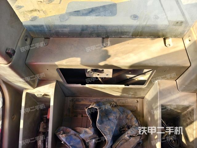 座椅后部（駕駛室部分）