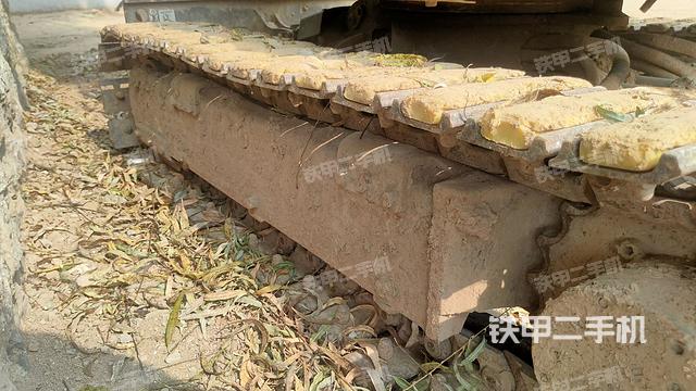 單側(cè)履帶整體（整機(jī)外觀）