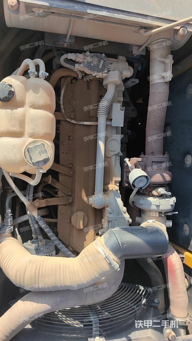 發(fā)動(dòng)機(jī)整體俯視（整機(jī)外觀）