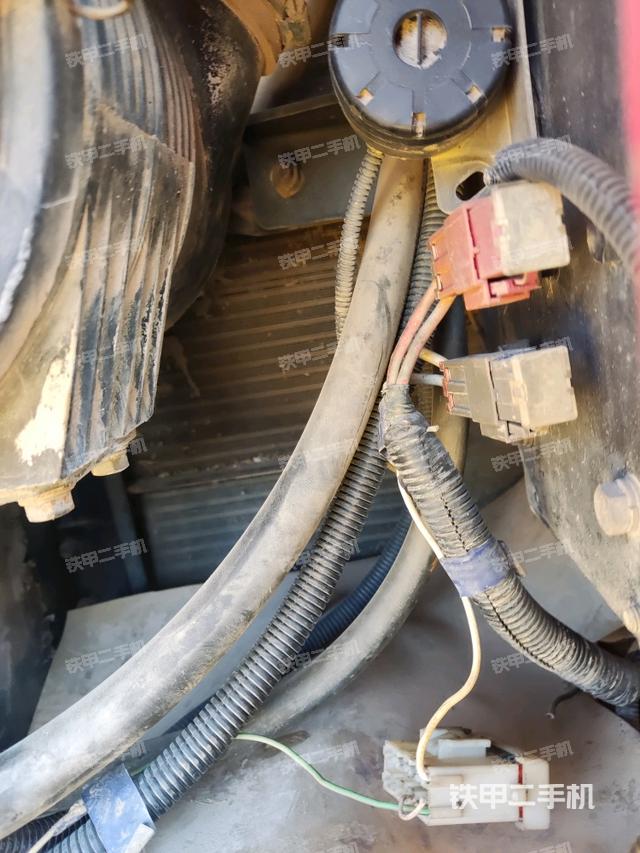 散熱器正面（大件艙室）