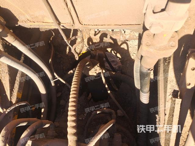 回轉(zhuǎn)馬達（上車部件）