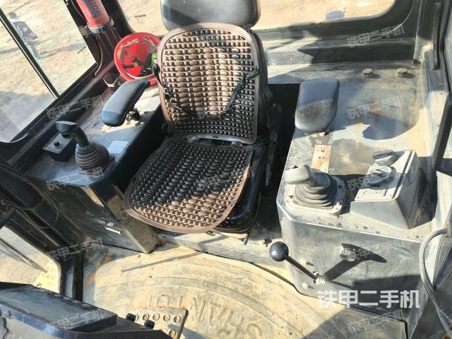 小時表(推土機駕駛室) 小時表(推土機駕駛室)