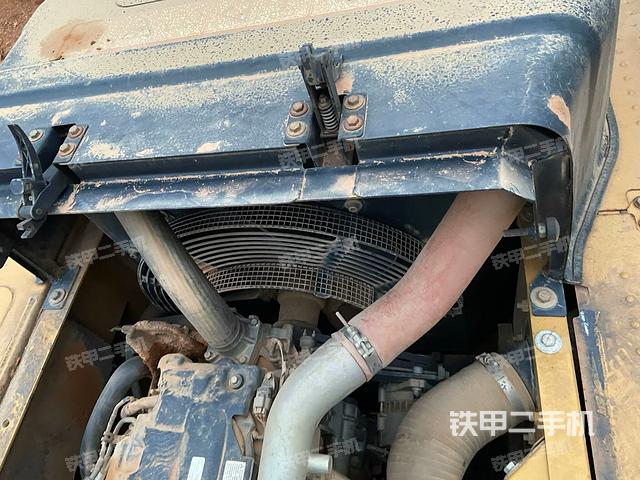 水箱+風(fēng)扇特寫(xiě)(上車部件) 水箱+風(fēng)扇特寫(xiě)(上車部件)