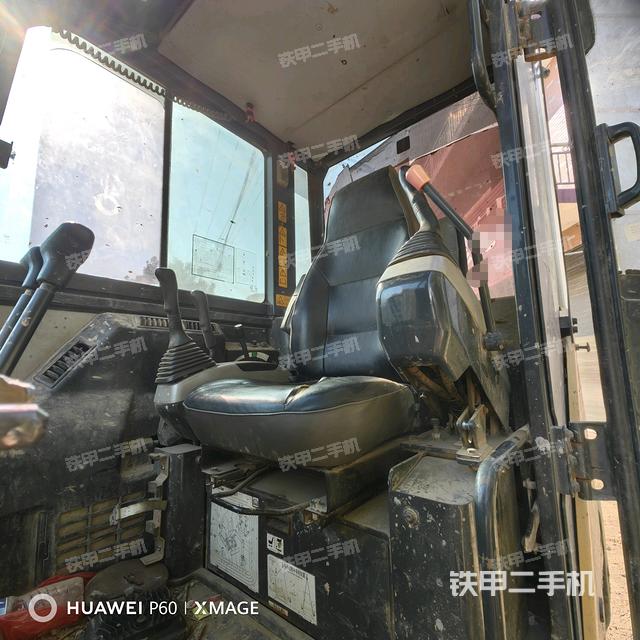 頂棚整體（駕駛室部分）