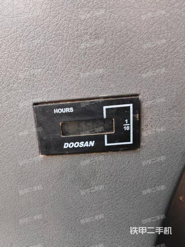 駕駛室整體（整機(jī)外觀）