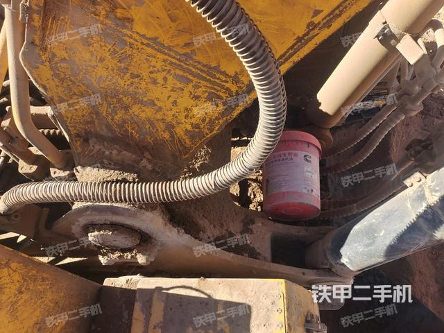 大臂背部俯視（工作和回轉(zhuǎn)裝置）