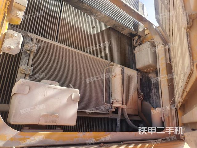 散熱器正面（大件艙室）