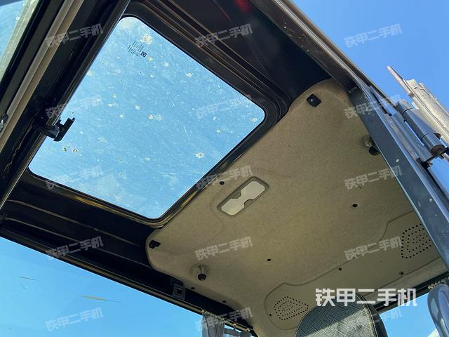 頂棚整體(駕駛室部分) 頂棚整體(駕駛室部分)