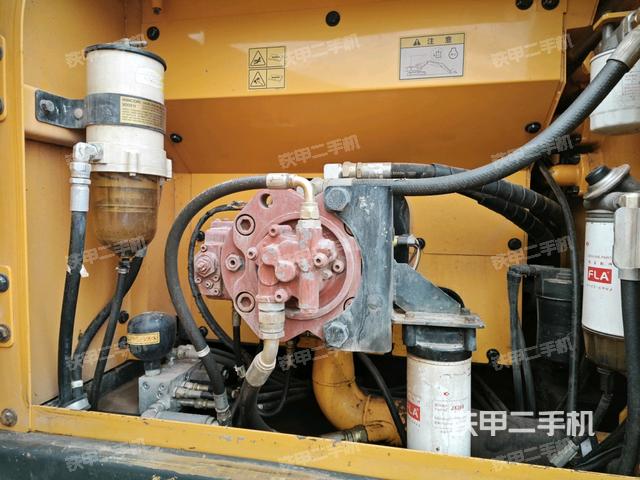 液壓泵斜45?左（大件艙室）