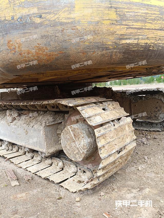 单侧履带整体（整机外观）