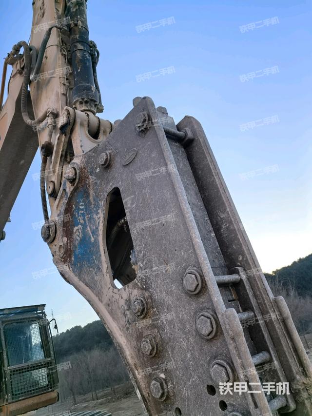 小臂整體左后（工作和回轉(zhuǎn)裝置）